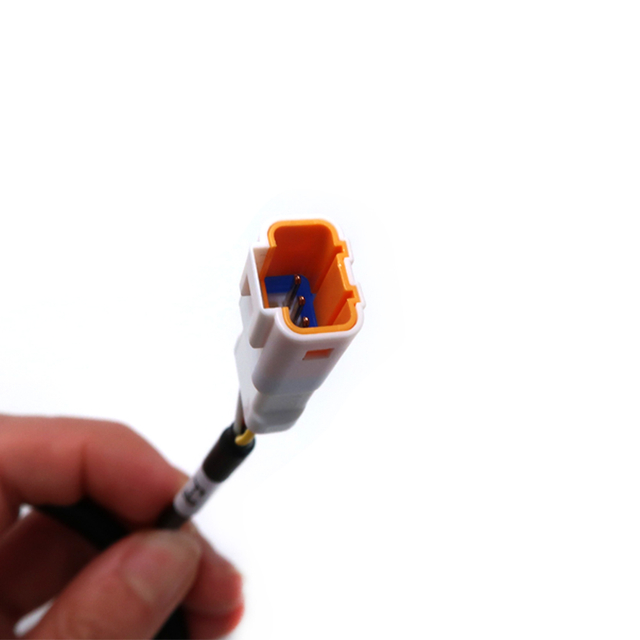 สารบบโรงงานคุณภาพสูง ยานยนต์ รถยนต์ ซ็อกเก็ตลากสายอัตโนมัติ ชุดสายไฟกันน้ำแบบกำหนดเอง