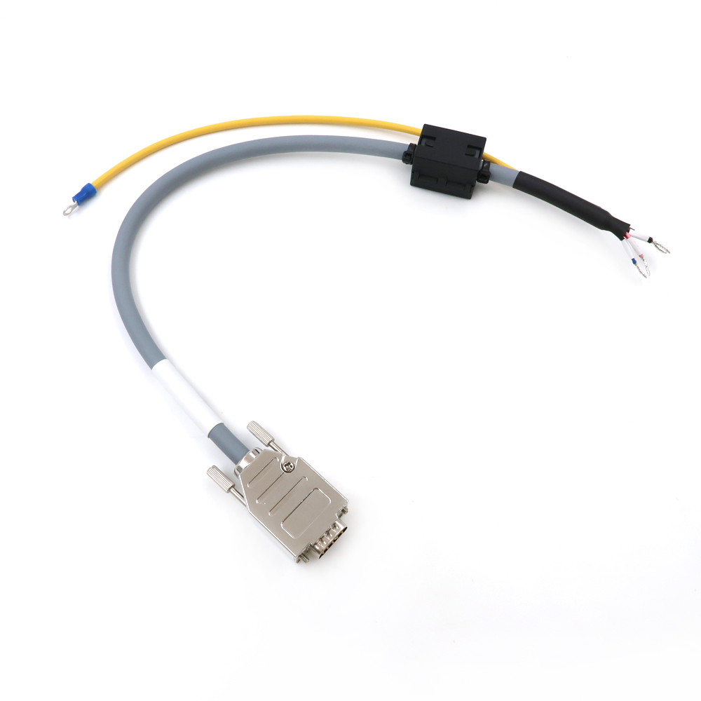 Aplicaciones industriales de mazos de cables personalizados con cubierta met&aacute;lica D SUB y anillos magn&eacute;ticos antiinterferencias de n&iacute;quel-zinc