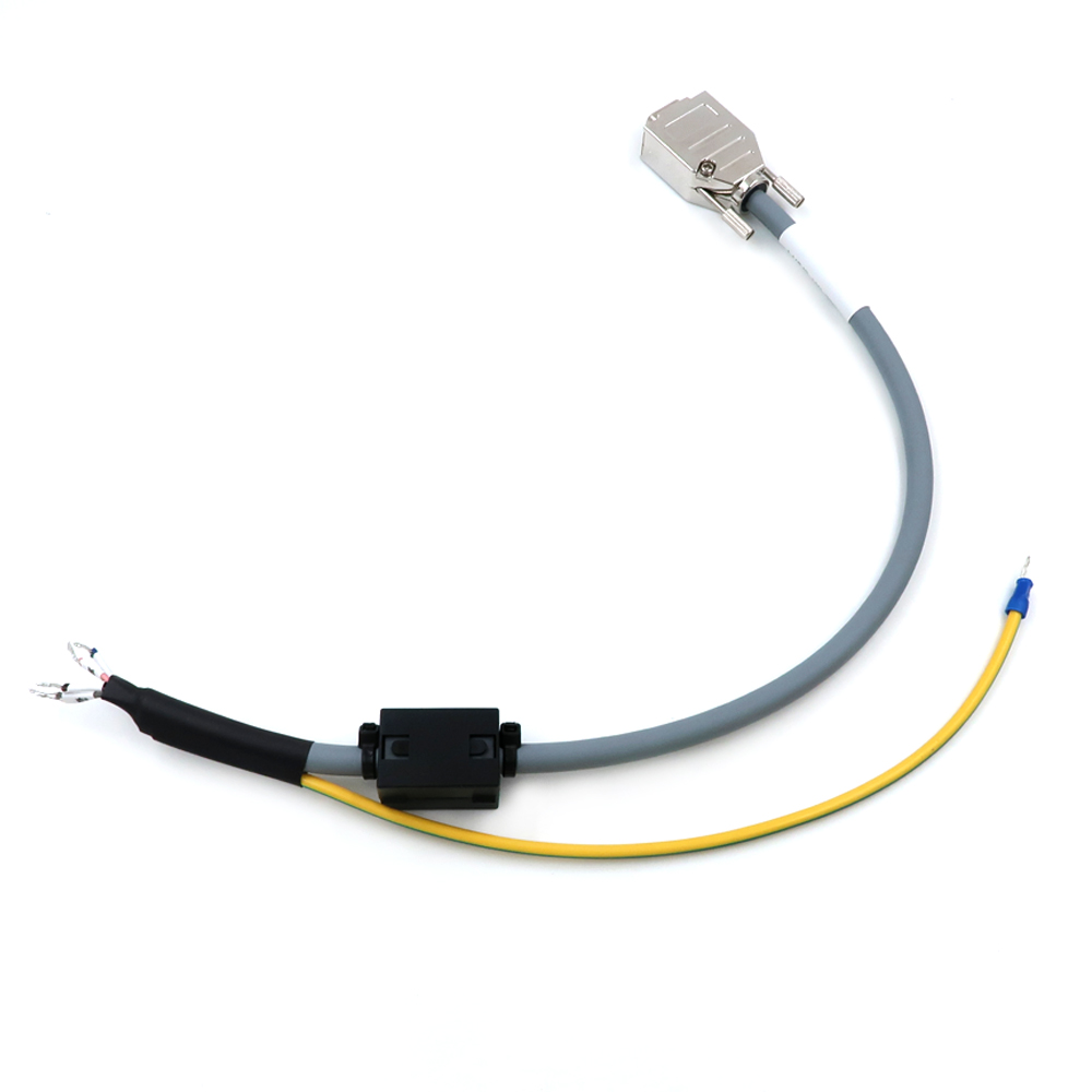 Aplicaciones industriales de mazos de cables personalizados con cubierta met&aacute;lica D SUB y anillos magn&eacute;ticos antiinterferencias de n&iacute;quel-zinc